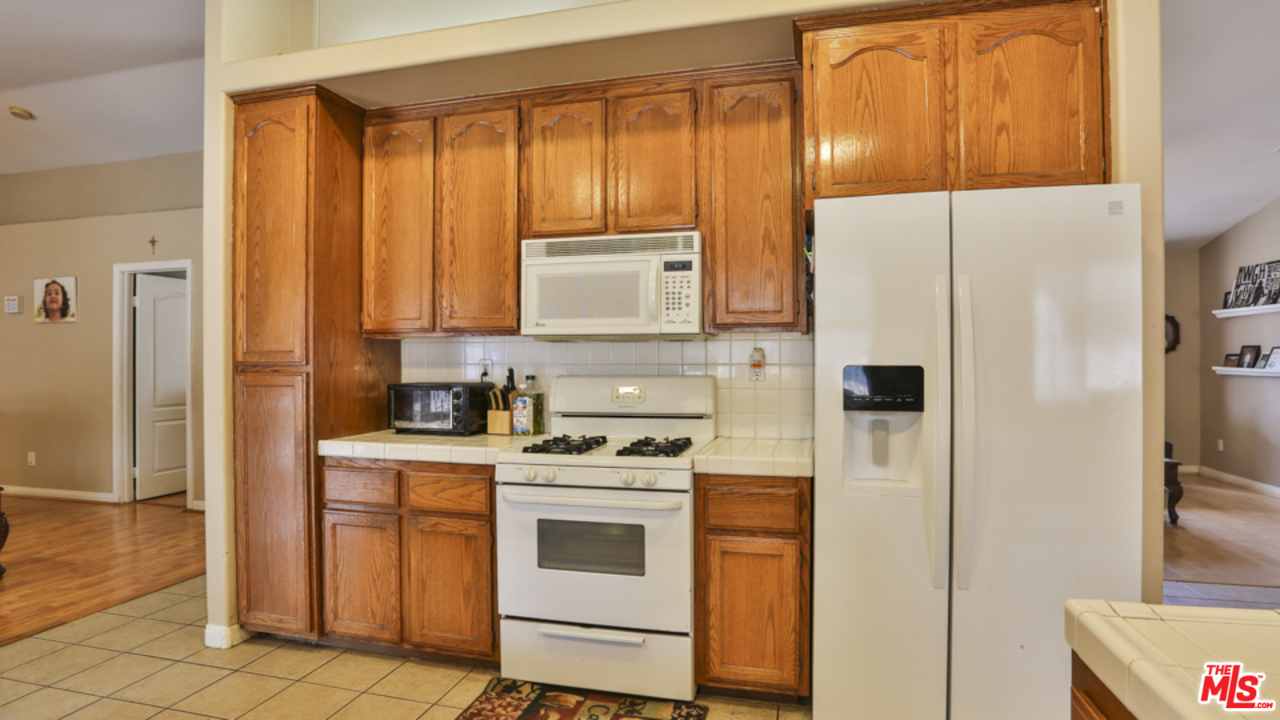 18906 Boulder Avenue Riverside, CA 92508 - Photo 2 of 40