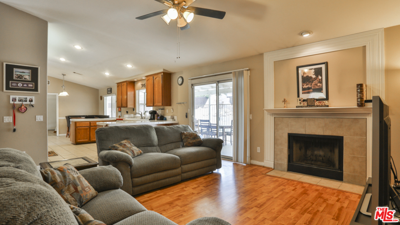18906 Boulder Avenue Riverside, CA 92508 - Photo 4 of 40