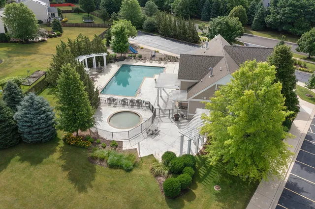 $432,440 | 411 Honeysuckle Lane, Yorkville, IL 60560