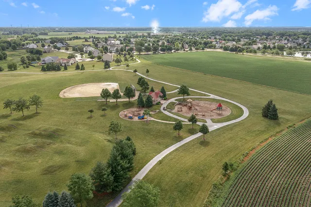 $429,990 | 411 Honeysuckle Lane, Yorkville, IL 60560