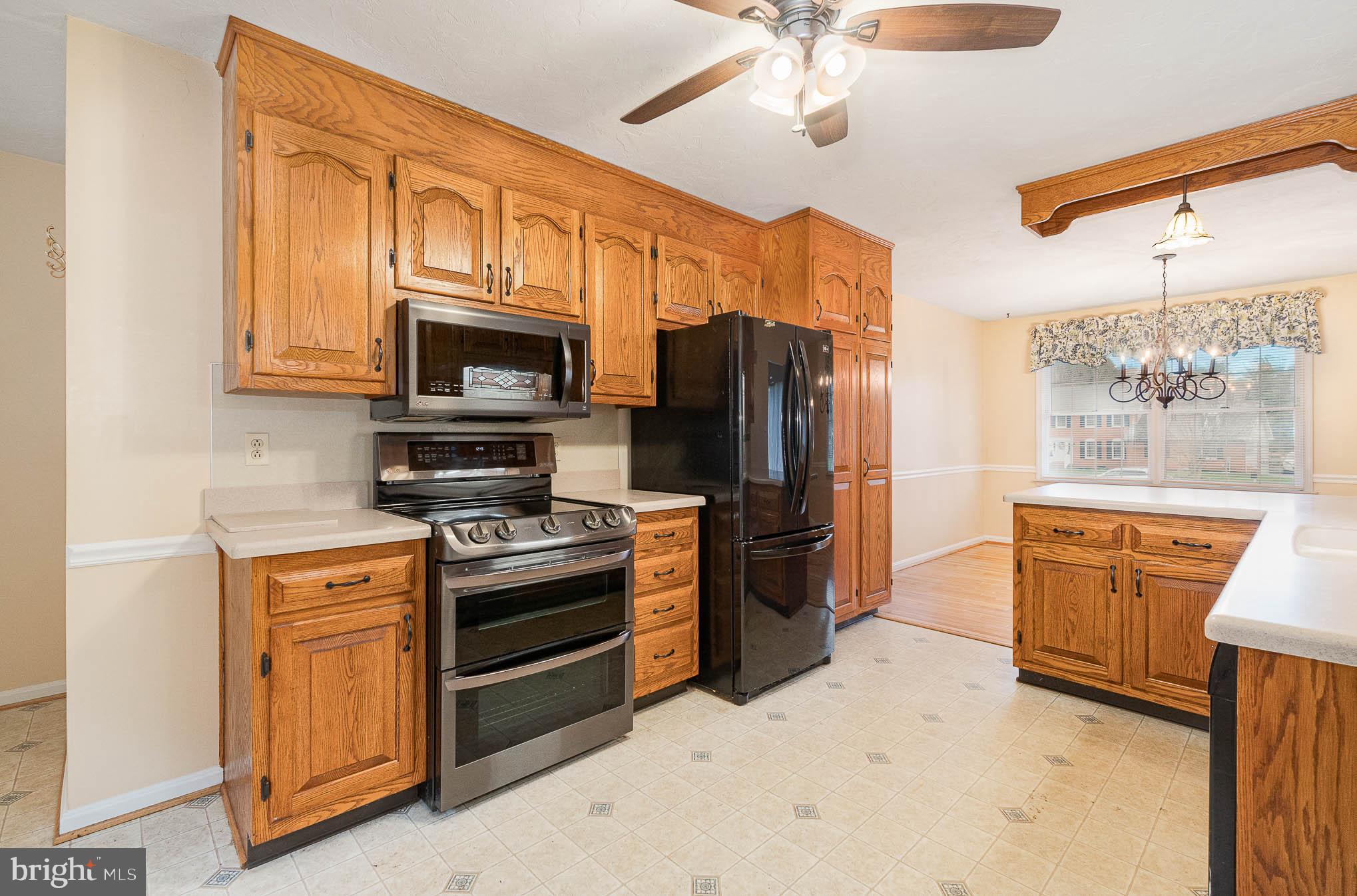 1197 Long Valley Road Westminster, MD 21158 - Photo 10 of 31 Kitchen view 2