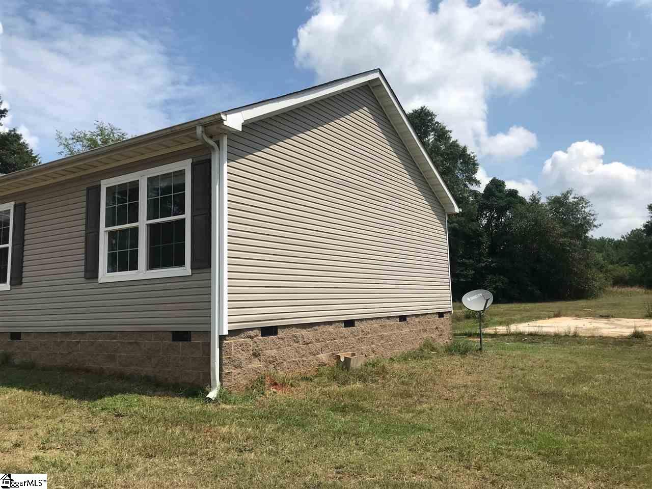 464 North Major Road Belton, SC 29627 - Photo 2 of 10