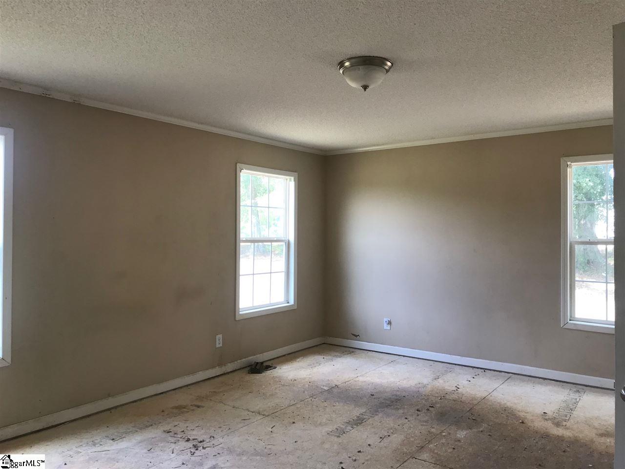 464 North Major Road Belton, SC 29627 - Photo 5 of 10