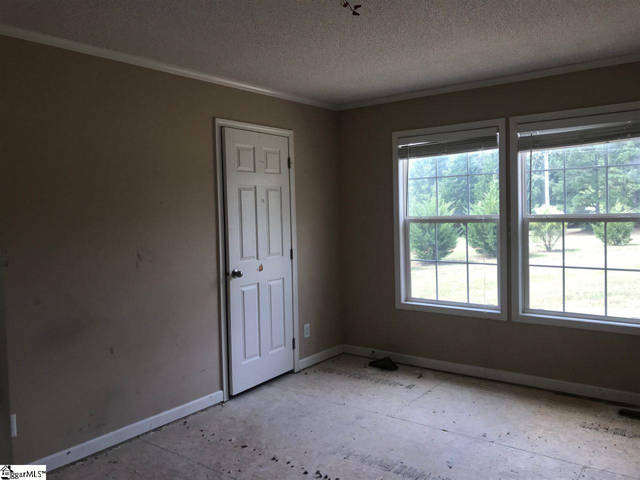 464 North Major Road Belton, SC 29627 - Photo 7 of 10