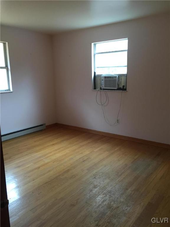 12 Foothill Road Albrightsville, PA 18210 - Photo 7 of 11 an empty room with a window