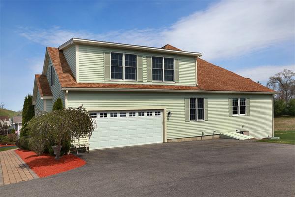 15 Seven Sister Road Haverhill, MA 01830 - Photo 4 of 28 Gallery Image 4