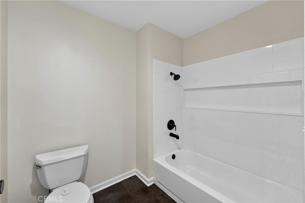375 Central Avenue, Unit 190 Riverside, CA 92507 - Photo 31 of 73 Primary Bathroom