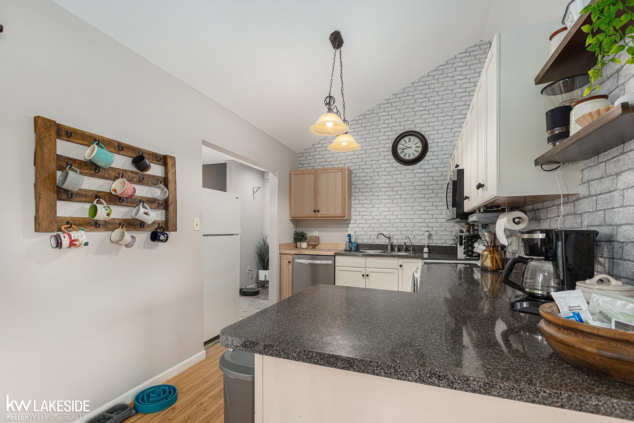 9177 Meisner Road Casco, MI 48064 - Photo 9 of 20 50089398-8.JPG