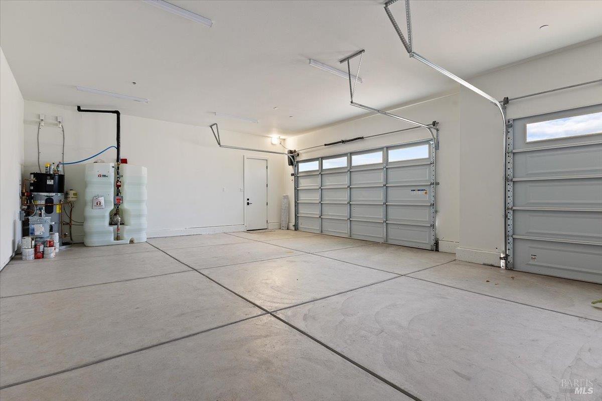 794 Los Olivos Road Santa Rosa, CA 95404 - Photo 46 of 59 a view of a garage
