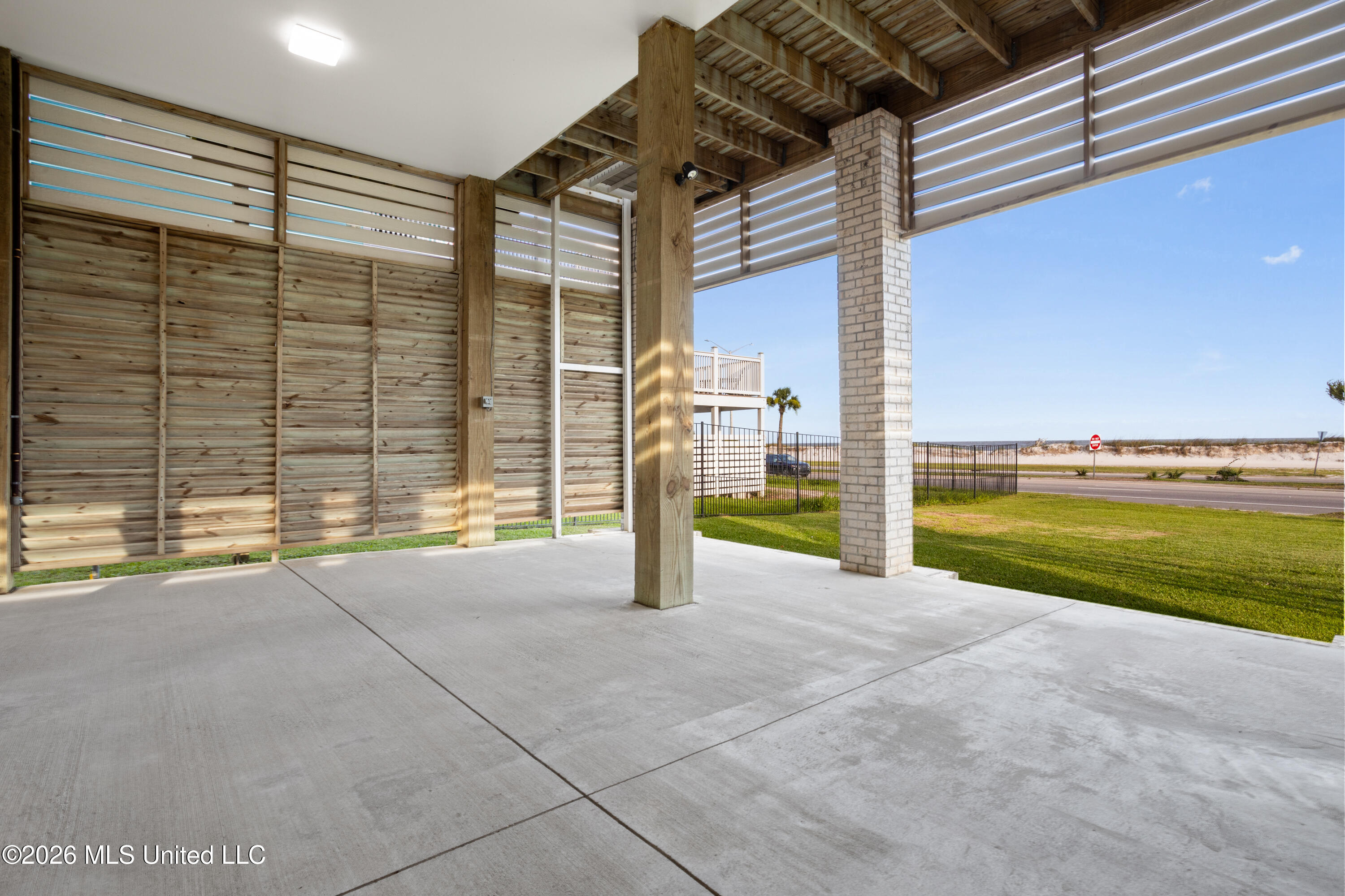 1623 Cayman Cove Biloxi, MS 39531 - Photo 56 of 58 00066