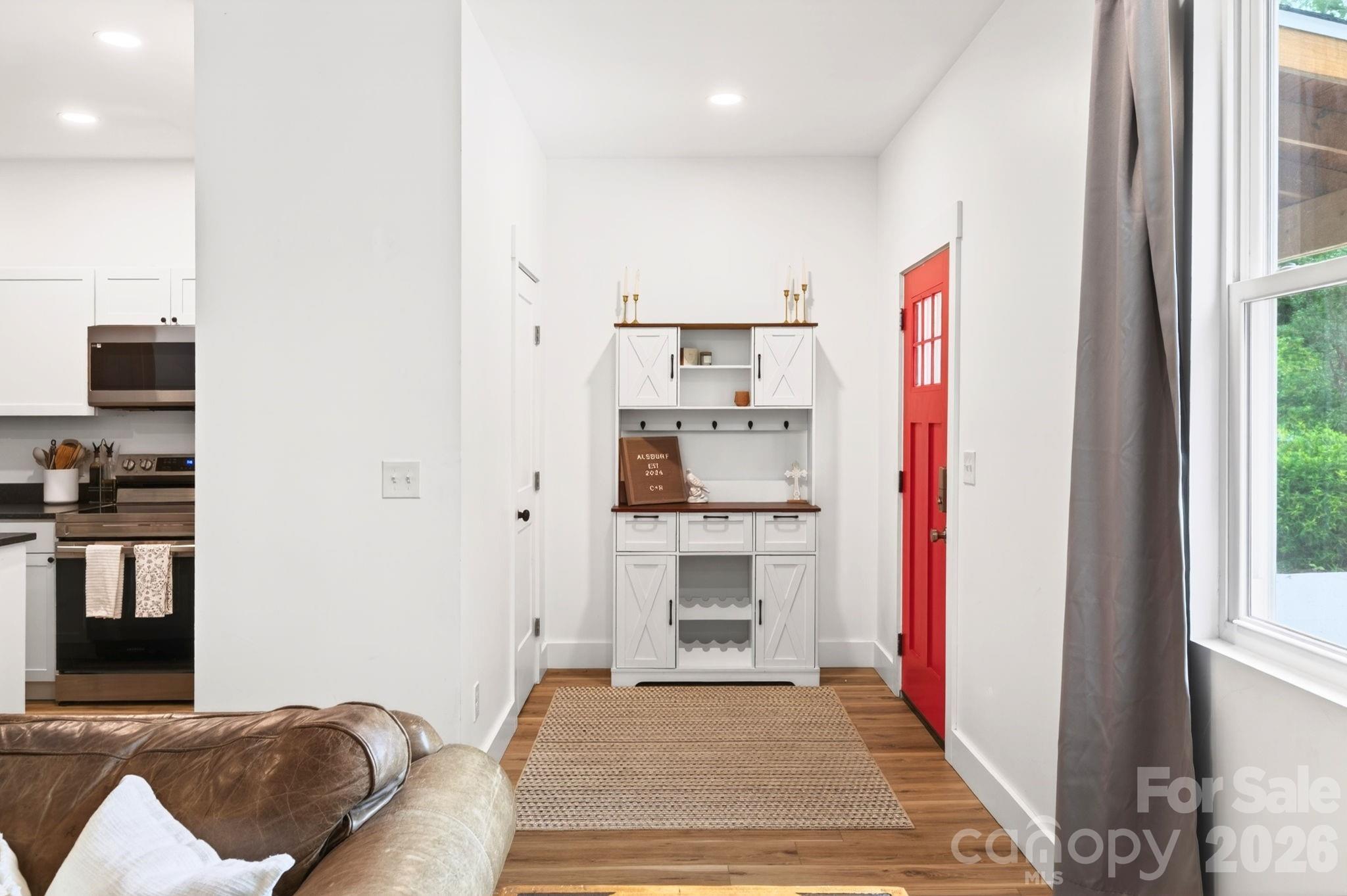 116 Arnold Road Asheville, NC 28805 - Photo 2 of 29