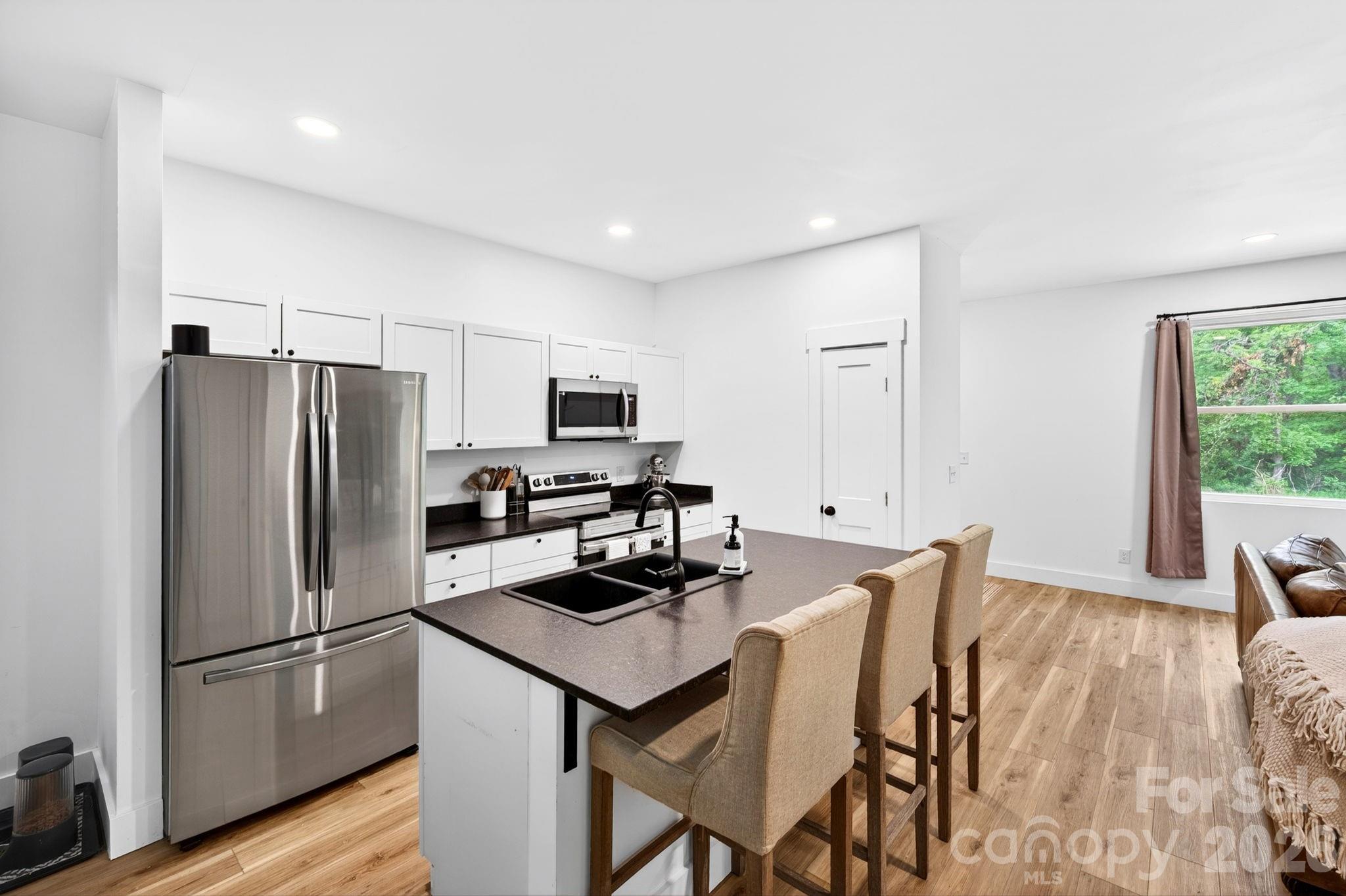 116 Arnold Road Asheville, NC 28805 - Photo 7 of 29