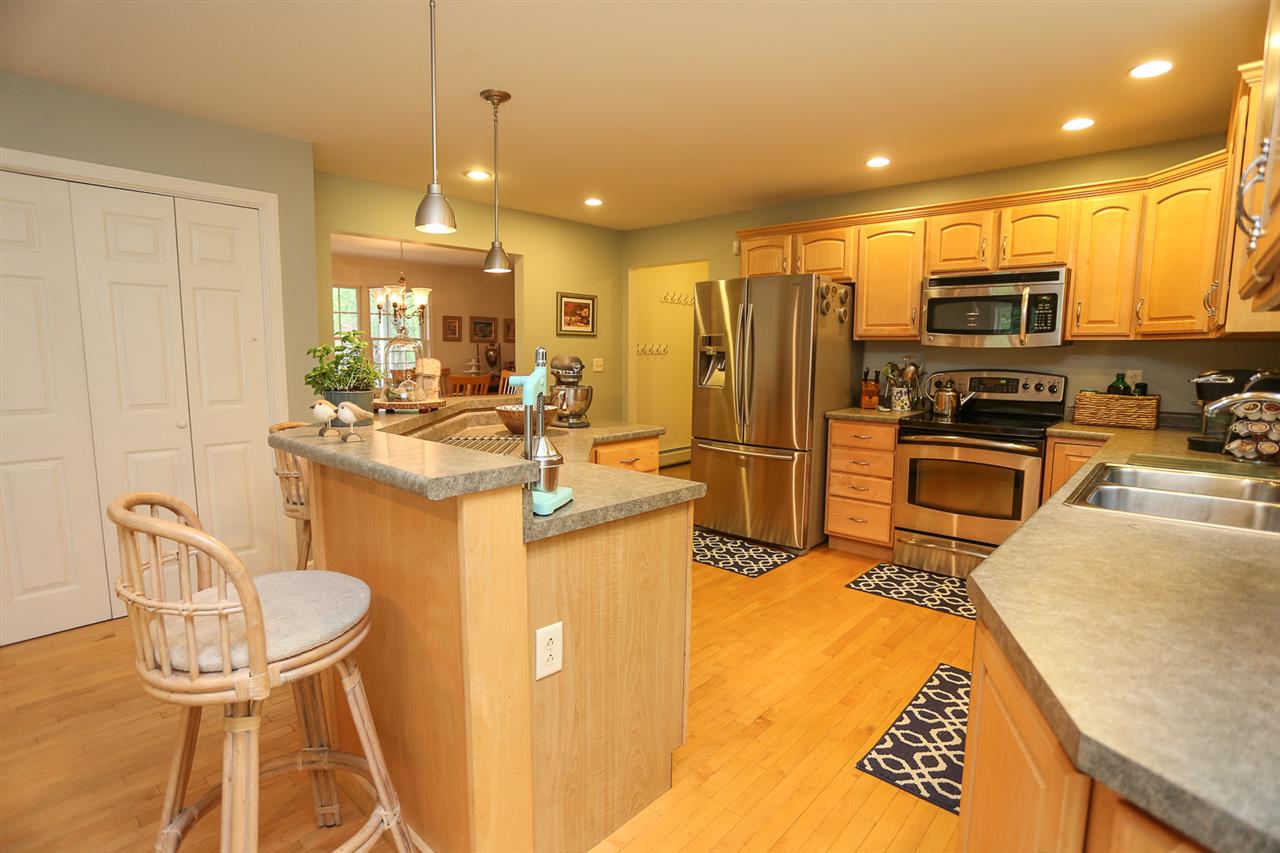 58 Graham Road Concord, NH 03301 - Photo 5 of 38