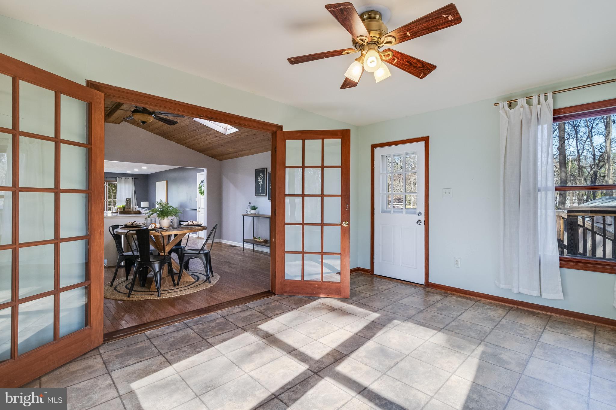 5131 Solomons Island Road Huntingtown, MD 20639 - Photo 20 of 42 a view of a livingroom with furniture and a window