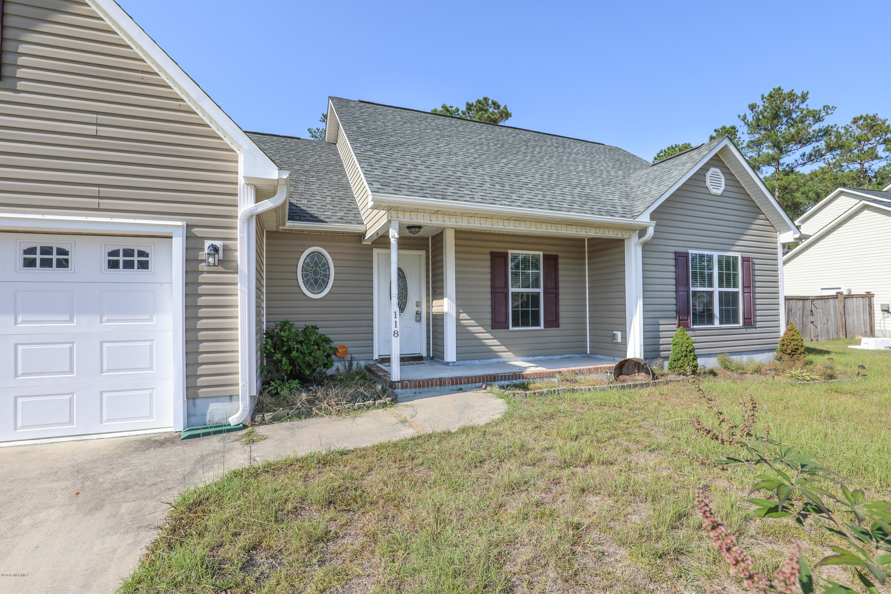 118 Saint Road Richlands, NC 28574 - Photo 4 of 49 untitled-6643
