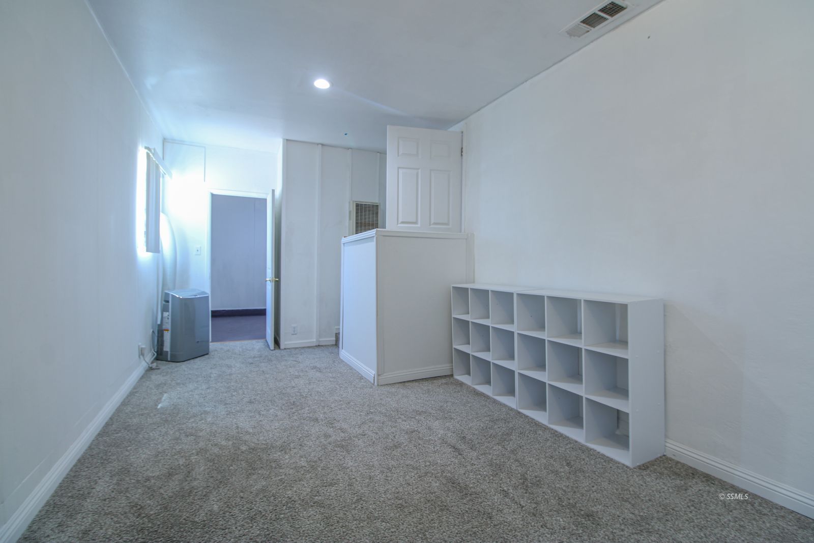 1605 Ewing Circle Ridgecrest, CA 93555 - Photo 17 of 35