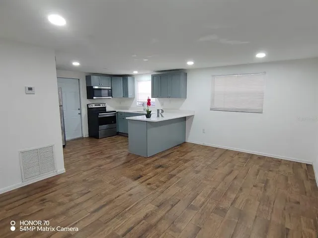 $1,599 | 1103 33rd Avenue West, Bradenton, FL 34205