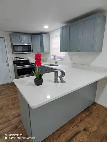 $1,599 | 1103 33rd Avenue West, Bradenton, FL 34205