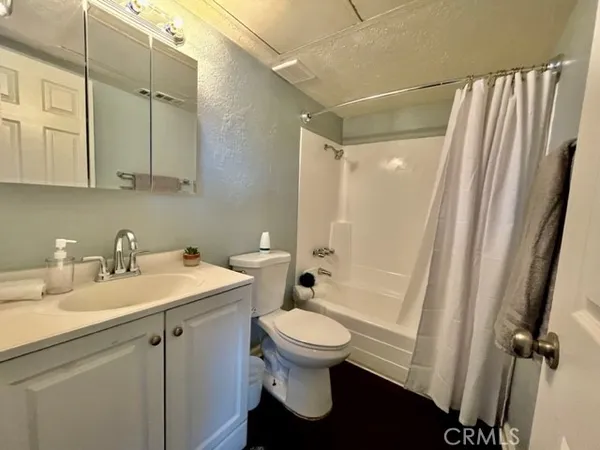 $1,695 | 36953 Bankside Drive, Unit A1, Cathedral City, CA 92234