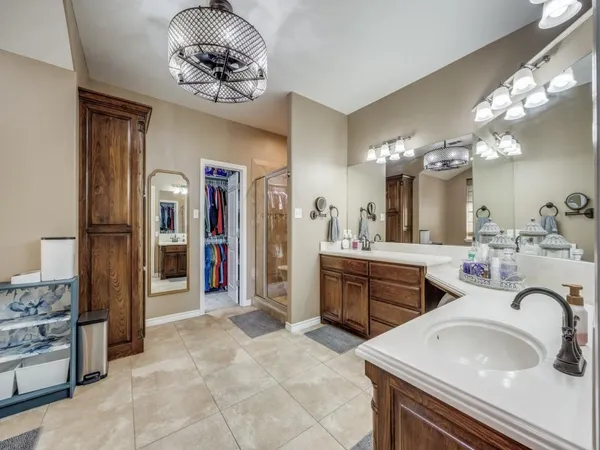 $825,000 | 44 Fawn Hollow Circle, Denison, TX 75020