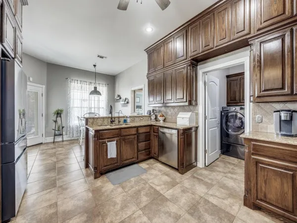 $825,000 | 44 Fawn Hollow Circle, Denison, TX 75020