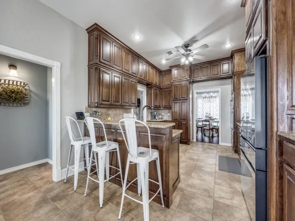 $825,000 | 44 Fawn Hollow Circle, Denison, TX 75020