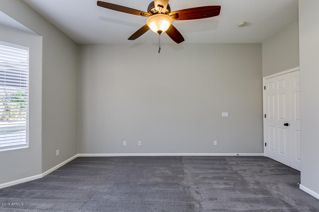 282 East Smoke Tree Road Gilbert, AZ 85296 - Photo 14 of 39 12-Smoke