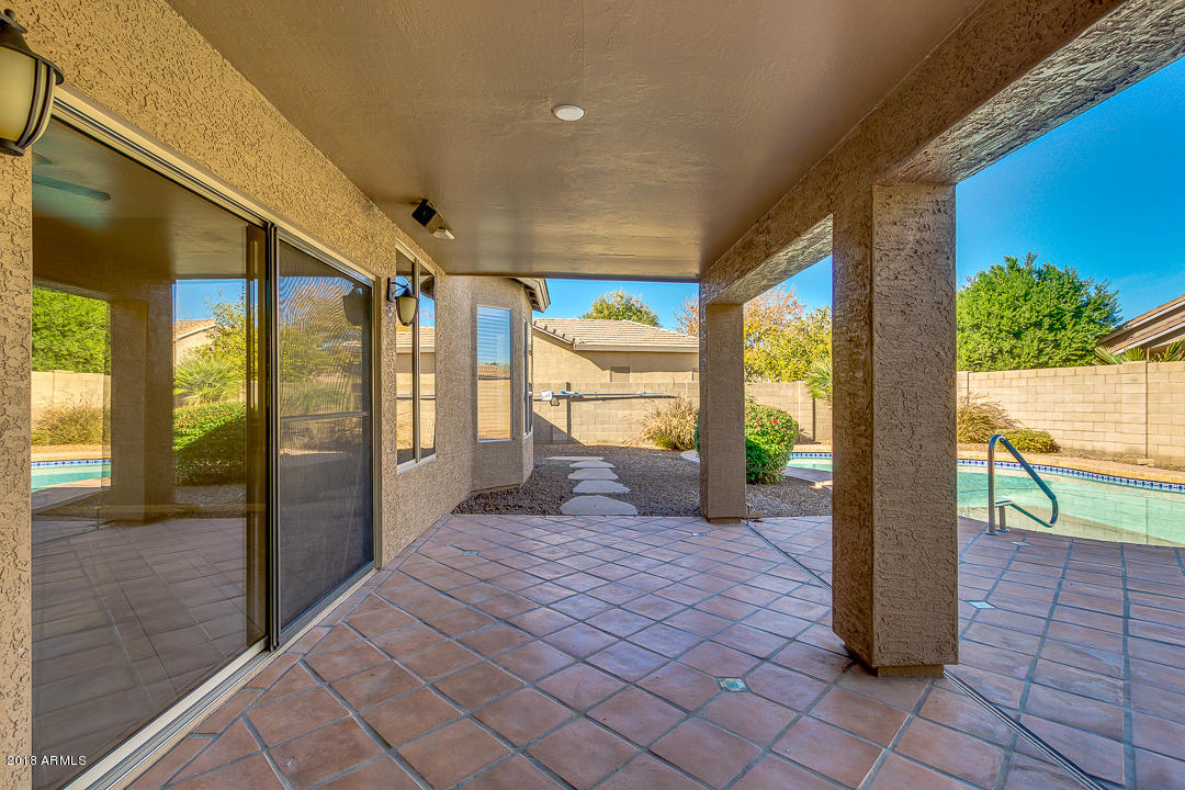 282 East Smoke Tree Road Gilbert, AZ 85296 - Photo 38 of 39 37-Smoke