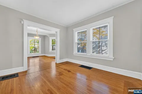 $1,995,000 | 92-94 Midland Avenue, Montclair, NJ 07042