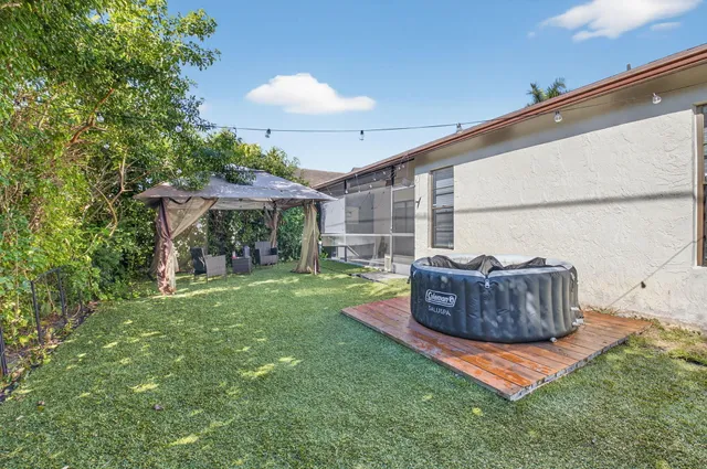 $575,000 | 9074 Chatsworth Cascades Circle, Boca Raton, FL 33434