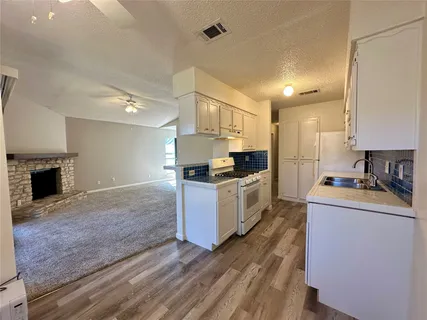 $645,000 | 3610 Greystone Drive, Austin, TX 78731