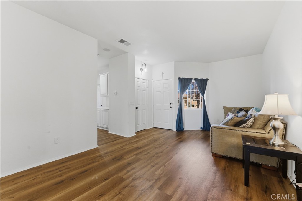 2036 Jenner Street Lancaster, CA 93535 - Photo 4 of 32