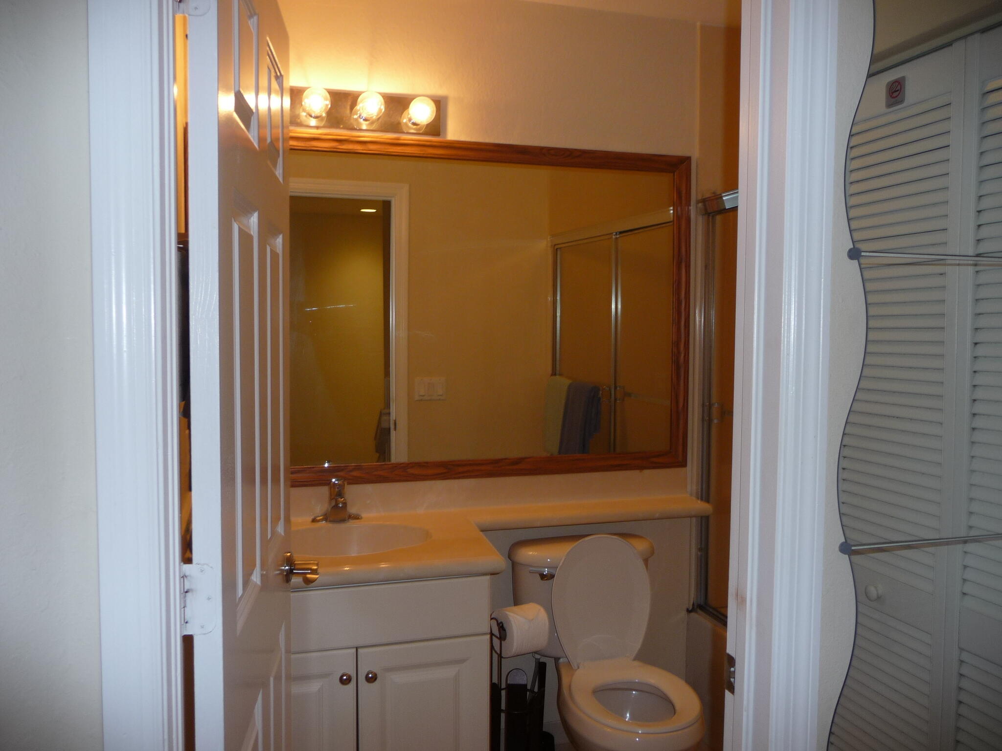 1962 Marsh Harbor Drive Riviera Beach, FL 33404 - Photo 11 of 15 2 BATH
