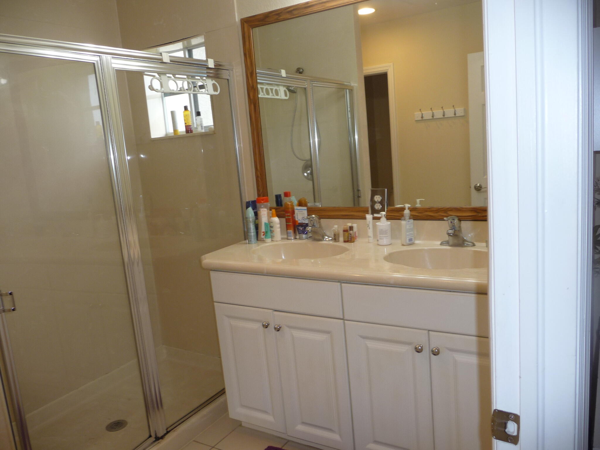 1962 Marsh Harbor Drive Riviera Beach, FL 33404 - Photo 9 of 15 MBATH
