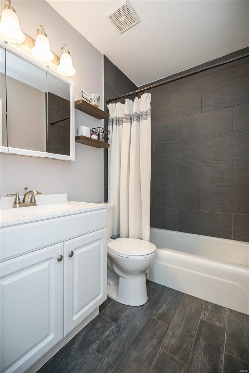 893 Reavis Barracks Road St. Louis, MO 63125 - Photo 17 of 30 Gallery Image 17