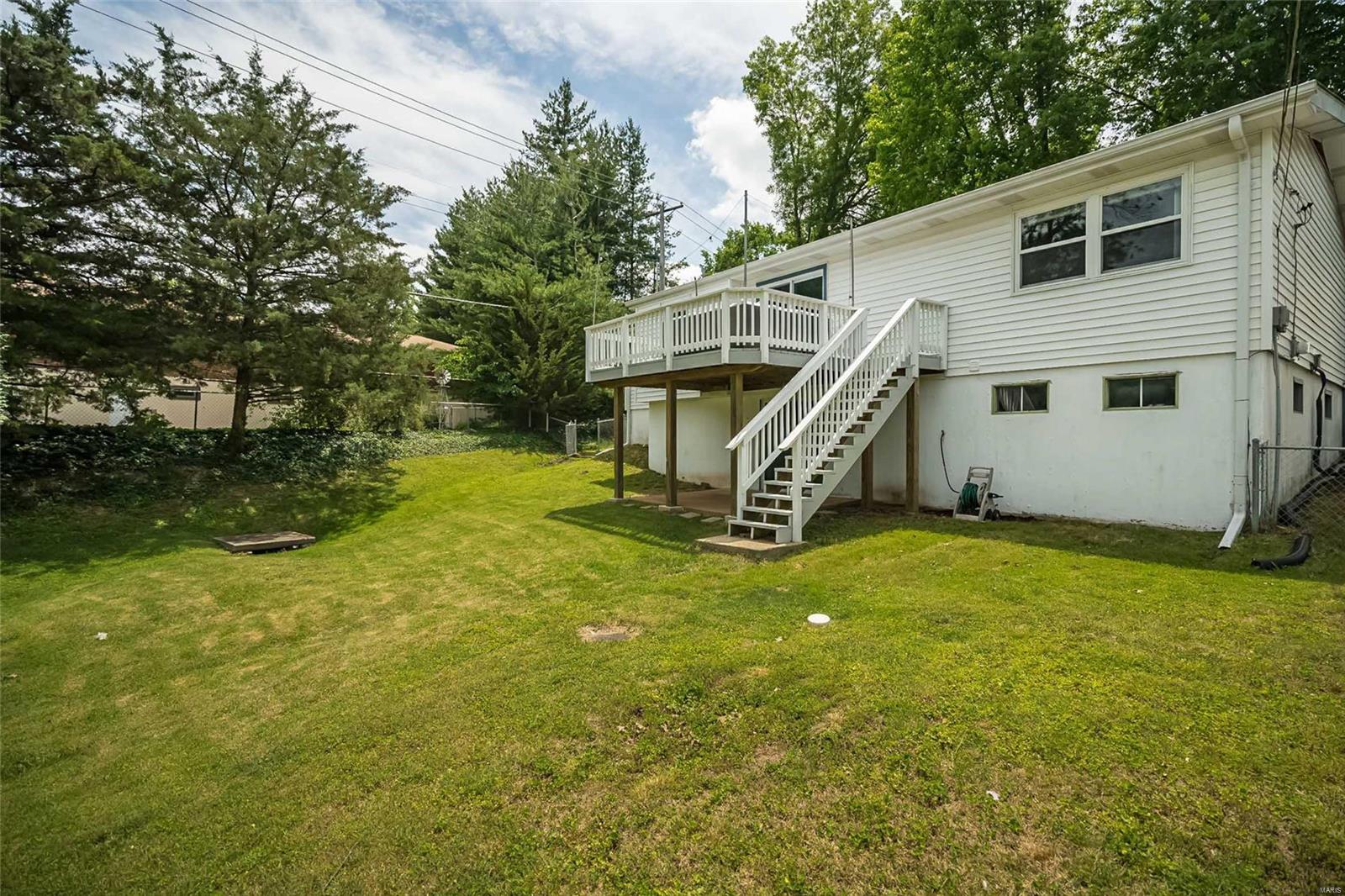 893 Reavis Barracks Road St. Louis, MO 63125 - Photo 5 of 30 Gallery Image 5