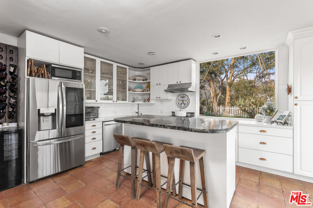 3270 Sumac Ridge Road Malibu, CA 90265 - Photo 14 of 41