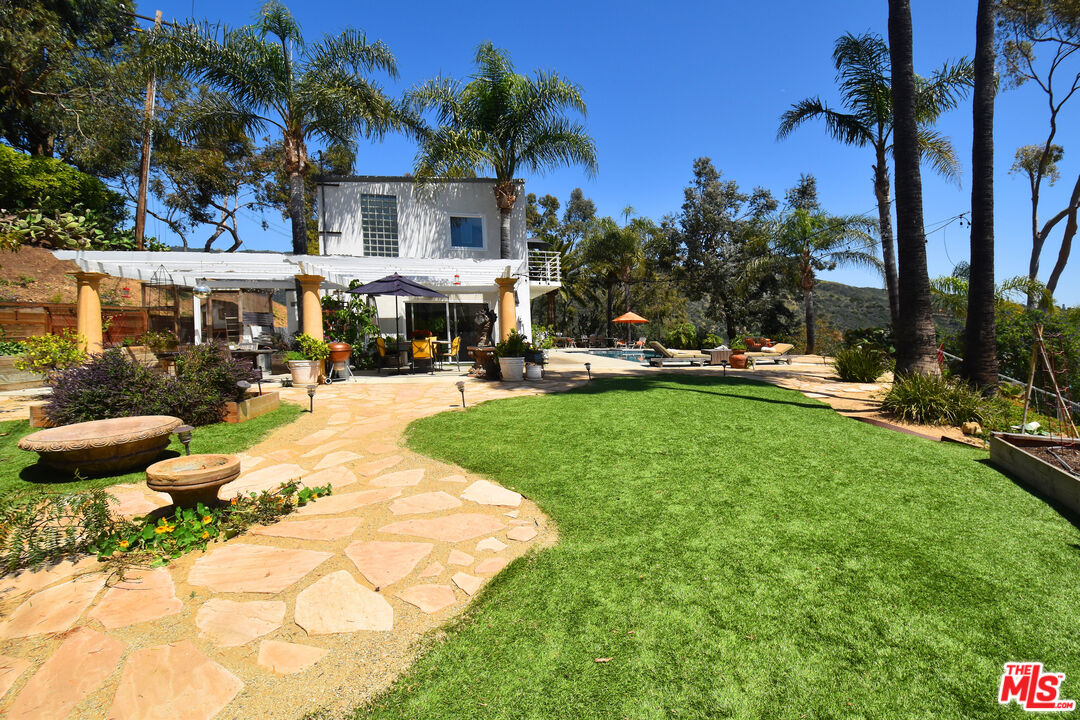 3270 Sumac Ridge Road Malibu, CA 90265 - Photo 6 of 41