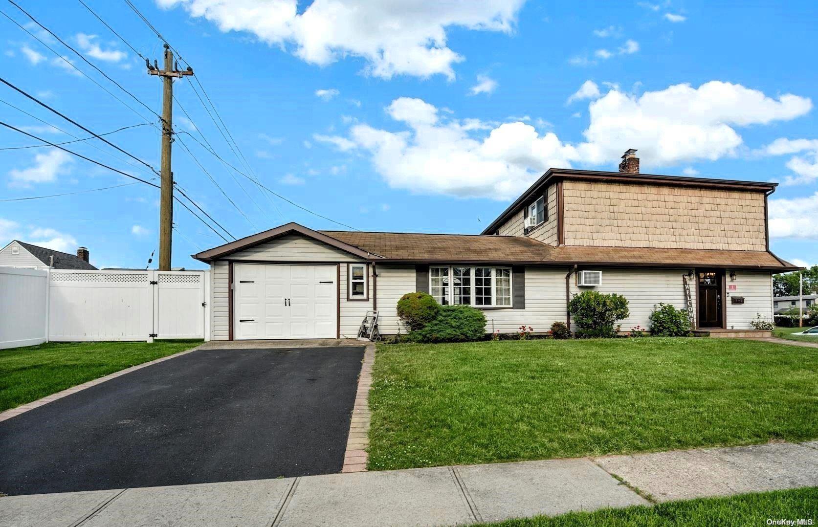 1 Blacksmith Road Levittown, NY 11756 - Photo 1 of 1 Gallery Image 1