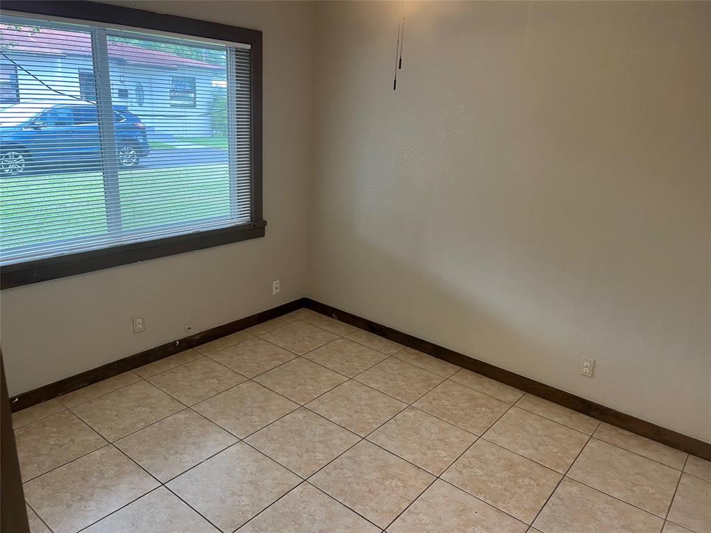 101 Fronton Boulevard Dania Beach, FL 33004 - Photo 13 of 17 a view of a room with window
