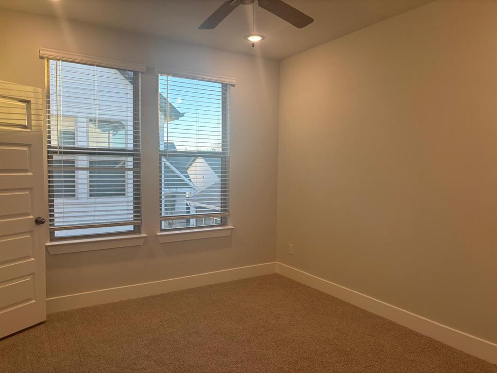 825 West Mayfield Road, Unit 224 Arlington, TX 76015 - Photo 5 of 25