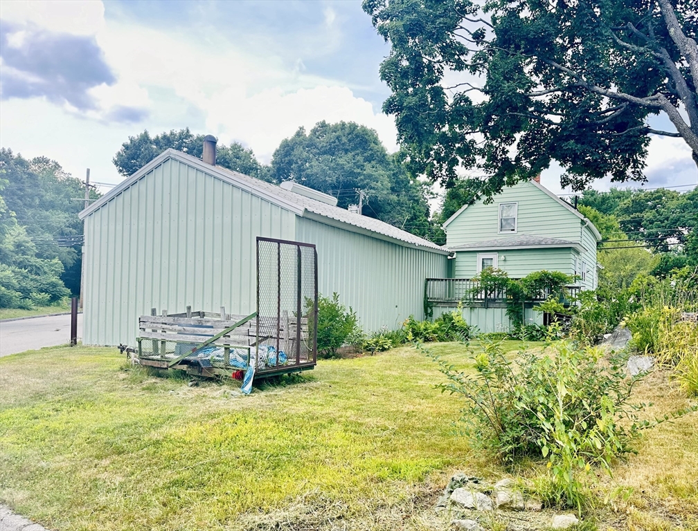 450 Sunderland Road Worcester, MA 01604 - Photo 8 of 31 Gallery Image 8
