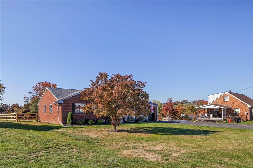 513 McGovern Road Houston, PA 15342 - Photo 3 of 32 Gallery Image 3