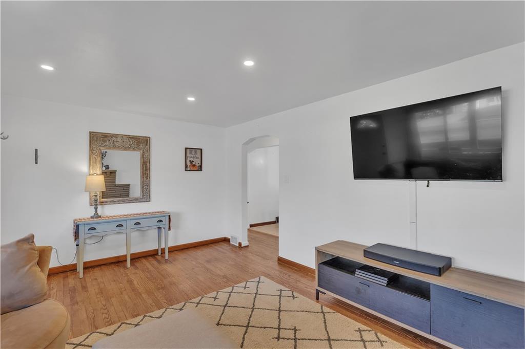 513 McGovern Road Houston, PA 15342 - Photo 8 of 32 Gallery Image 8