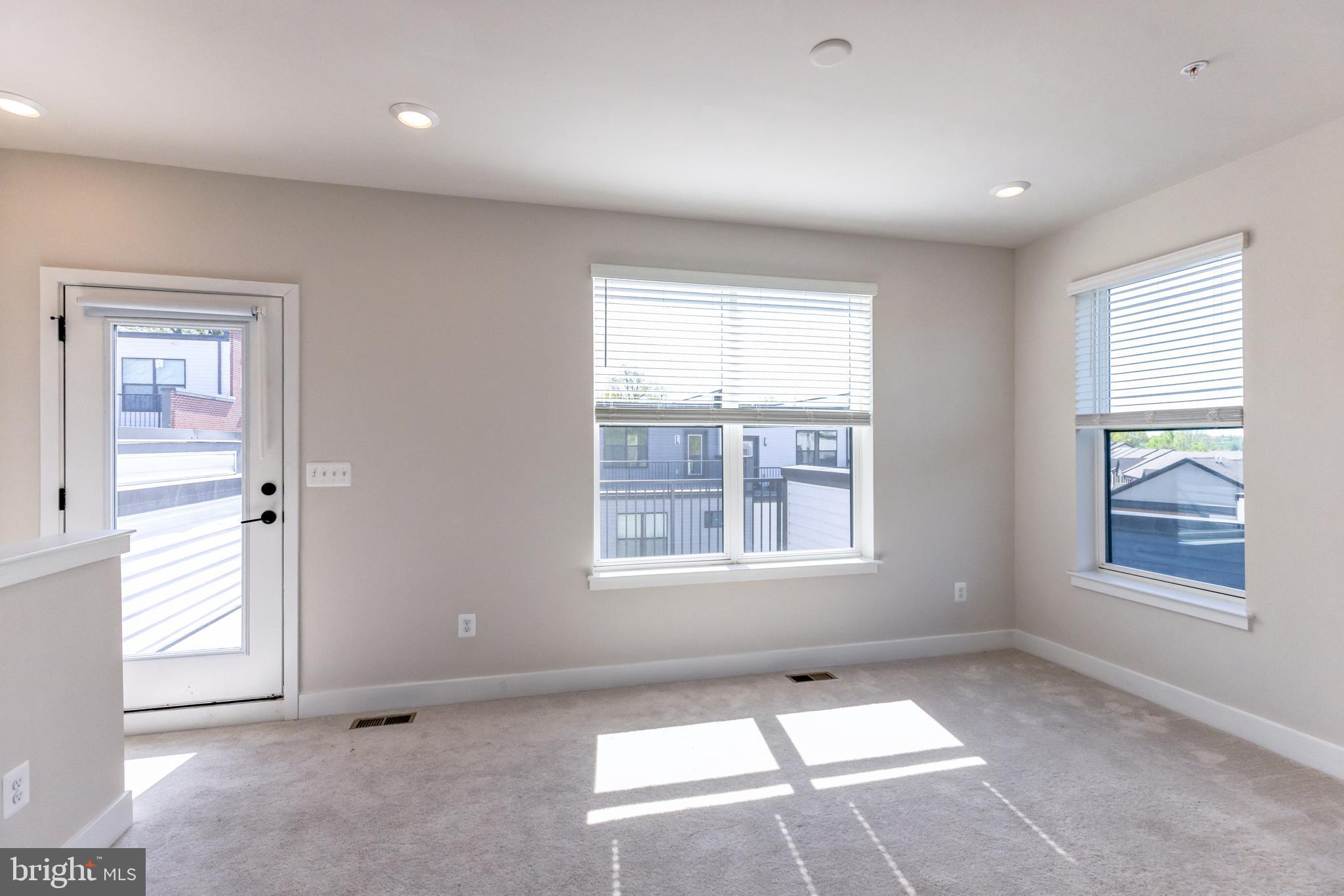 4406 Roland Heights Avenue Baltimore, MD 21211 - Photo 11 of 26 Gallery Image 11