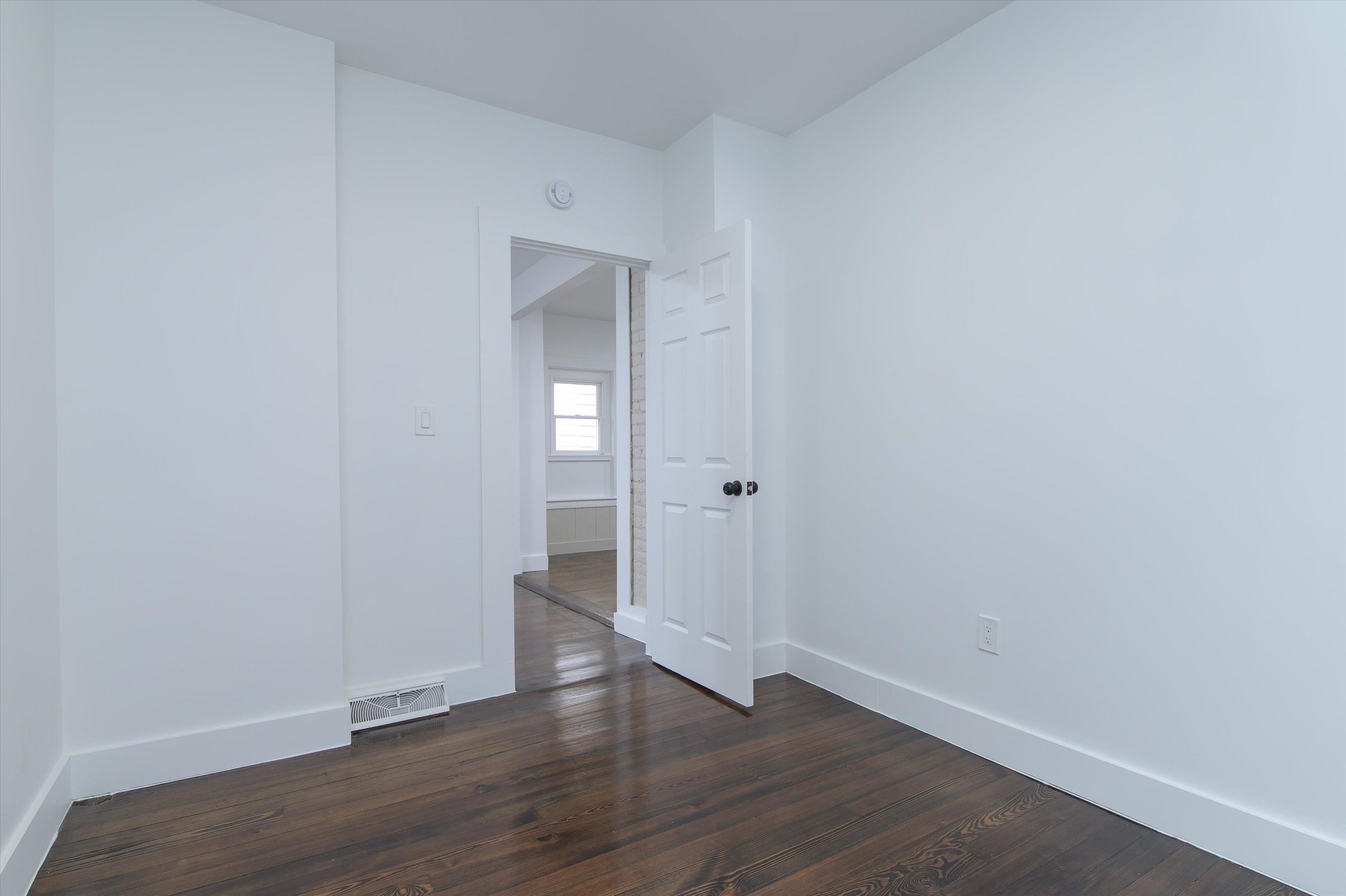 29 Hopkins Street Rutland, VT 05701 - Photo 12 of 45