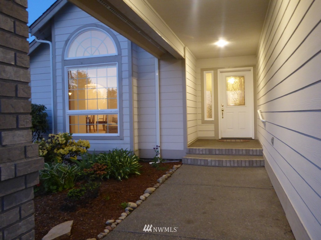 8701 181st Way Southwest Rochester, WA 98579 - Photo 5 of 25