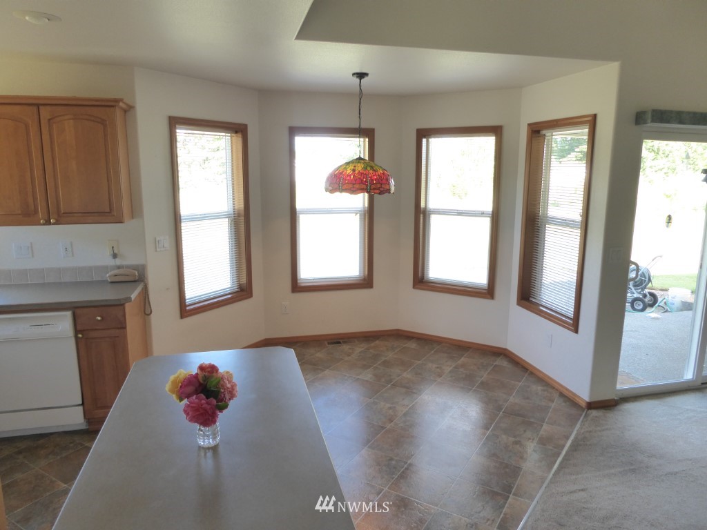 8701 181st Way Southwest Rochester, WA 98579 - Photo 8 of 25