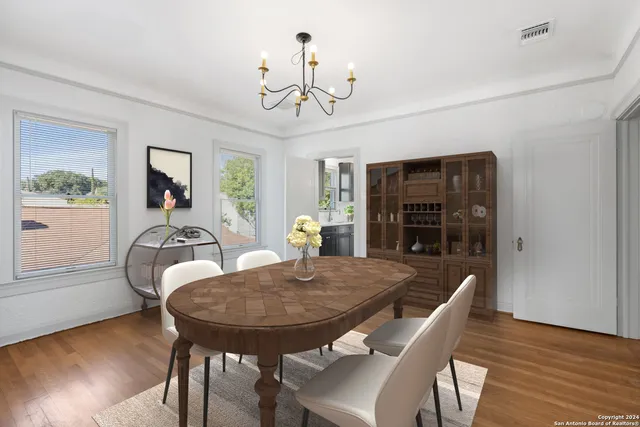 $2,000 | 331 West Elsmere Place, Unit 101, San Antonio, TX 78212