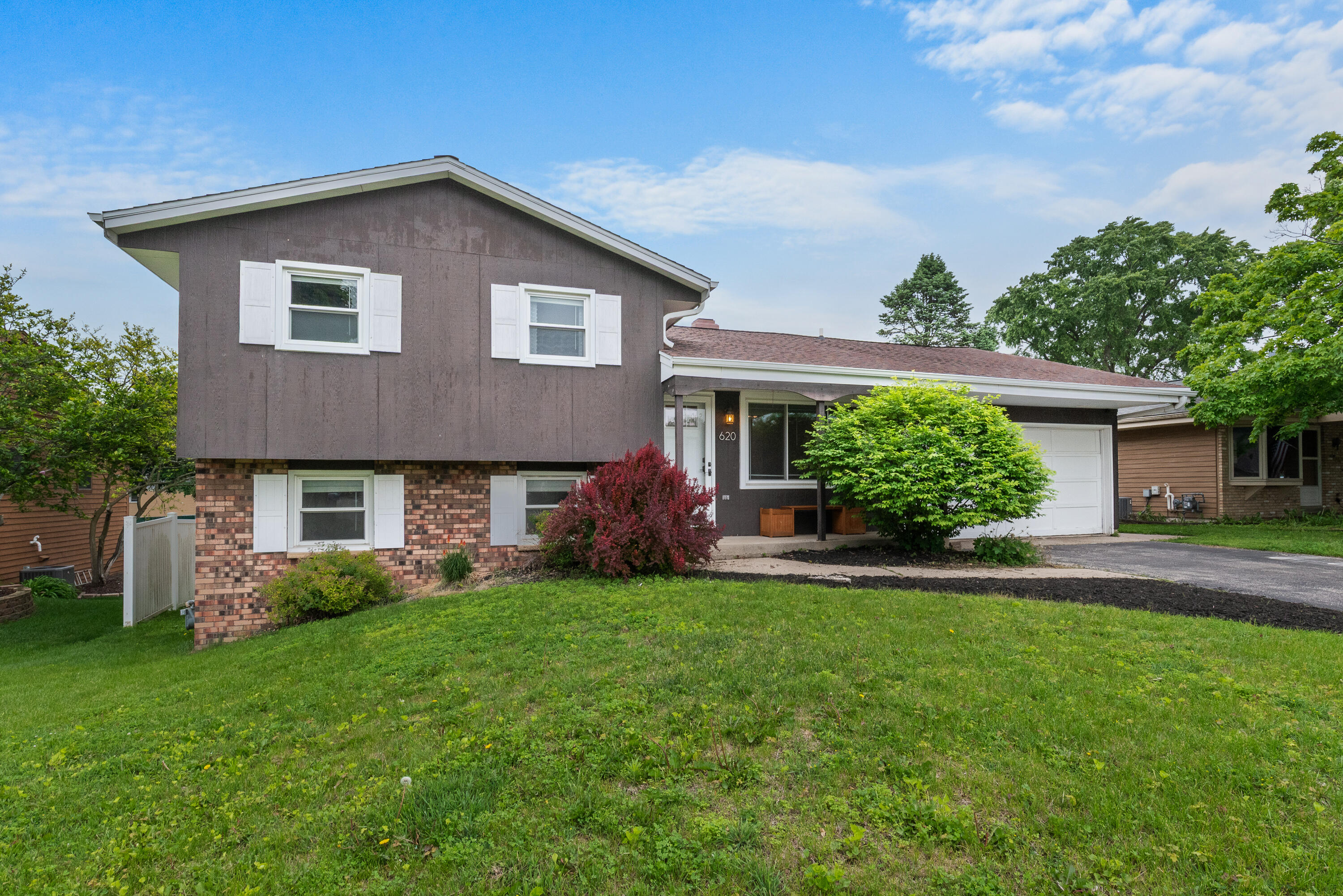 620 East Decorah Road West Bend, WI 53095 - Photo 1 of 1 620 E Decorah Rd-26